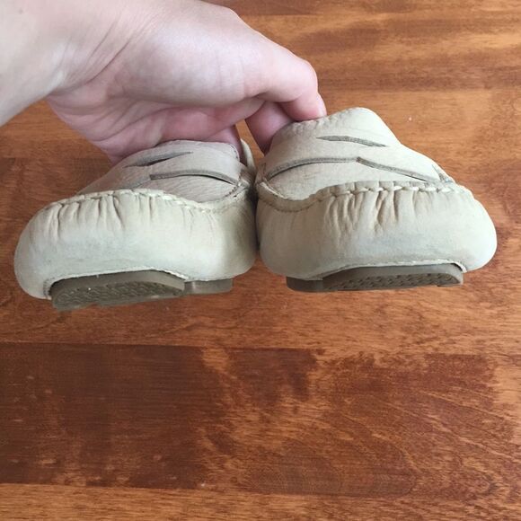 🎉HP🎉Cole Haan nude leather driving shoes size 8 - Picture 4 of 8